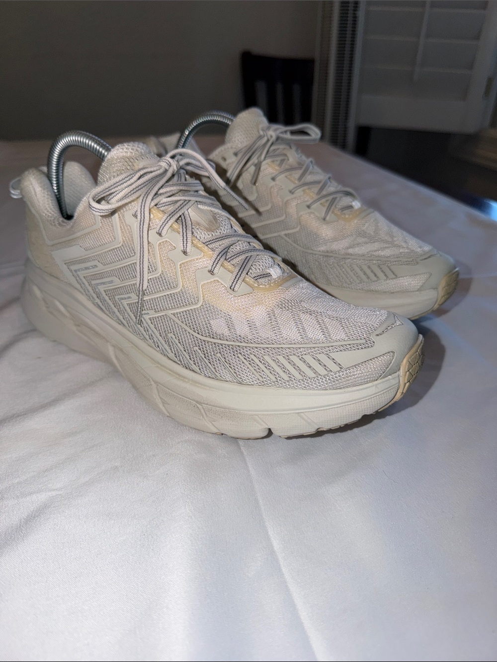 Outdoor voices Hoka SZ 9